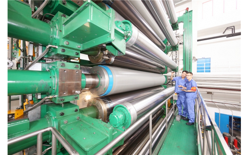 立即博官网股份参与完成的“4575/1000超级压光机”项目 荣获2018年度中国轻工业联合会科学技术进步一等奖